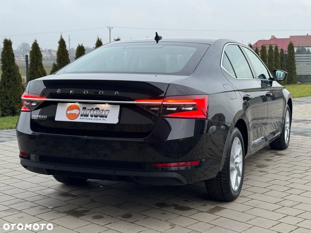 Skoda Superb 2.0 TDI Ambition DSG - 8