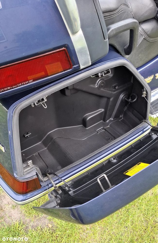 Honda GL - 9