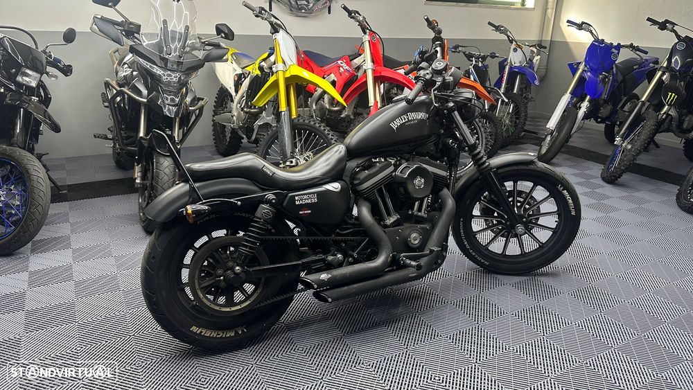 Harley-Davidson 883 Sportster 883 Black/Bobber - 2