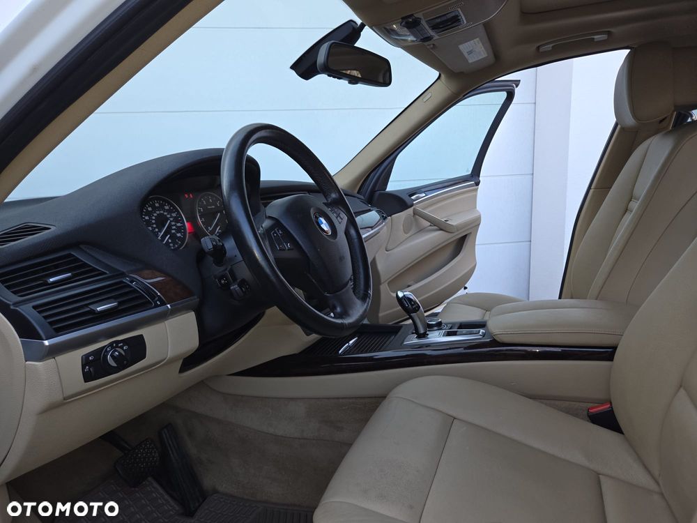 BMW X5 xDrive35i Edition Exclusive - 37