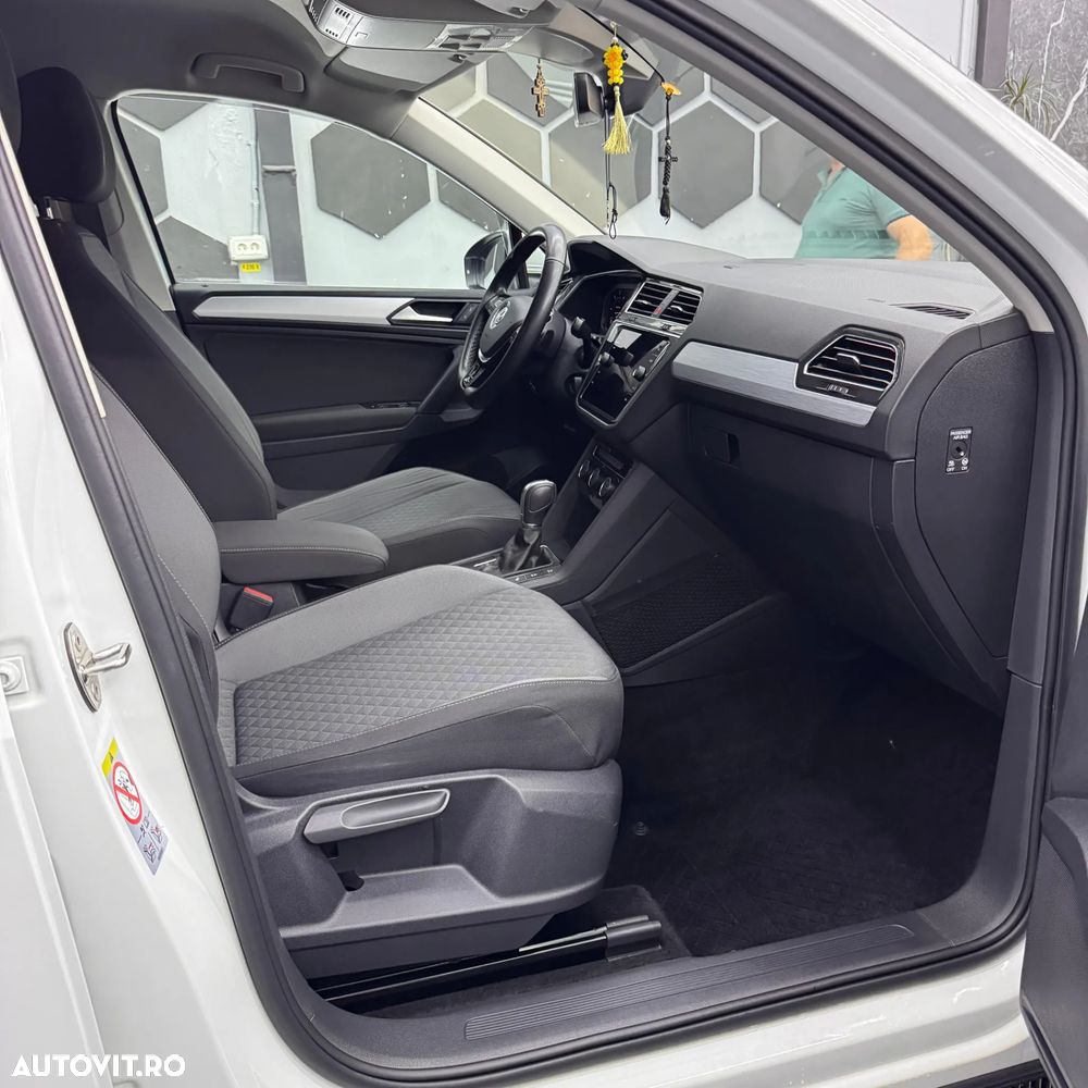 Volkswagen Tiguan 2.0 TDI DPF DSG Comfortline - 9