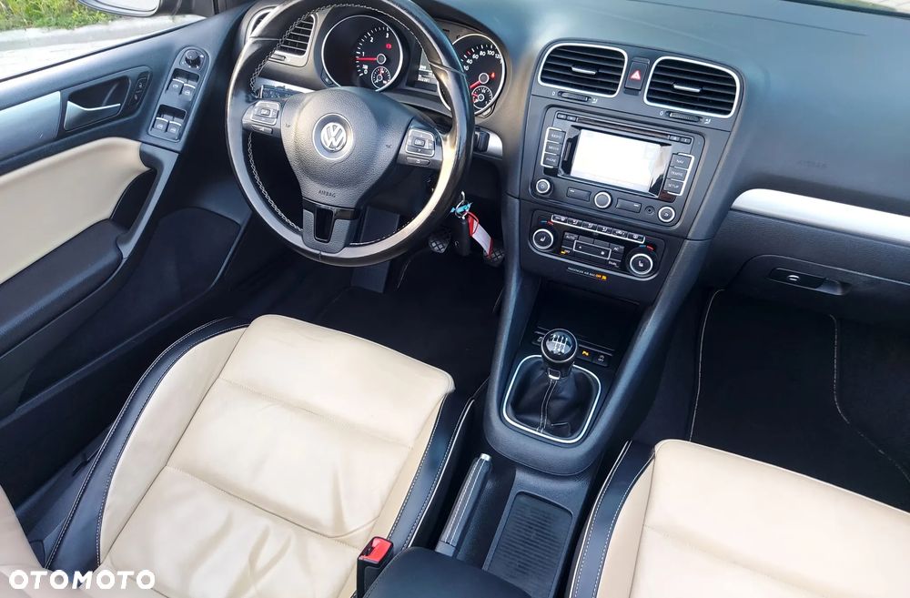 Volkswagen Golf Cabrio 2.0 TDI BlueMotion Technology Exclusive - 33
