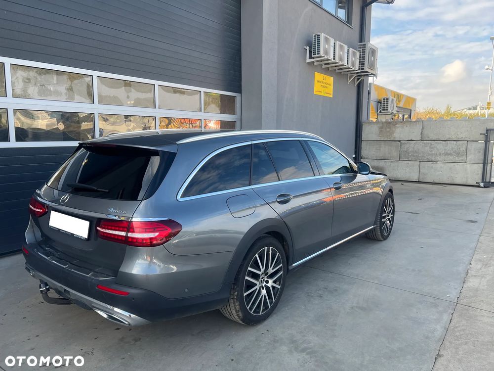 Mercedes-Benz Klasa E 200 4-Matic Avantgarde