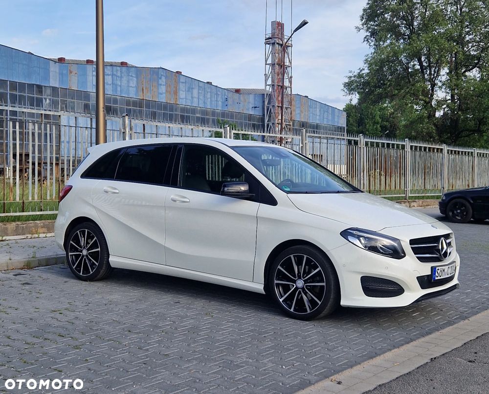 Mercedes-Benz Klasa B 180 UrbanStyle Edition - 2