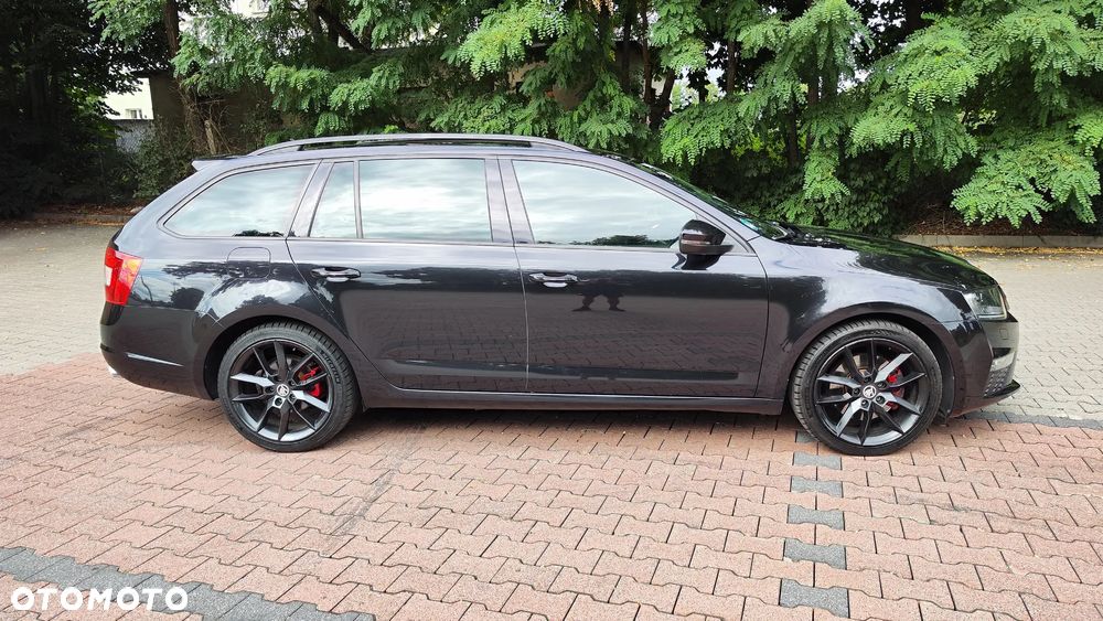 Skoda Octavia 2.0 TDI DSG RS - 14