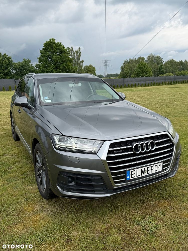 Audi Q7 - 1