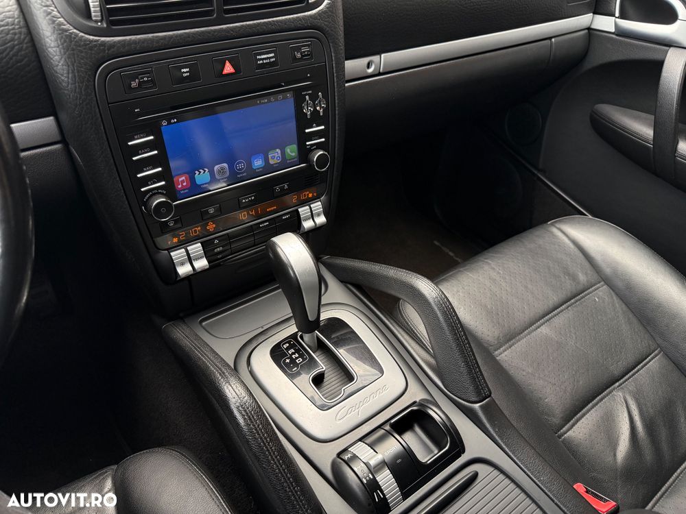 Porsche Cayenne - 9