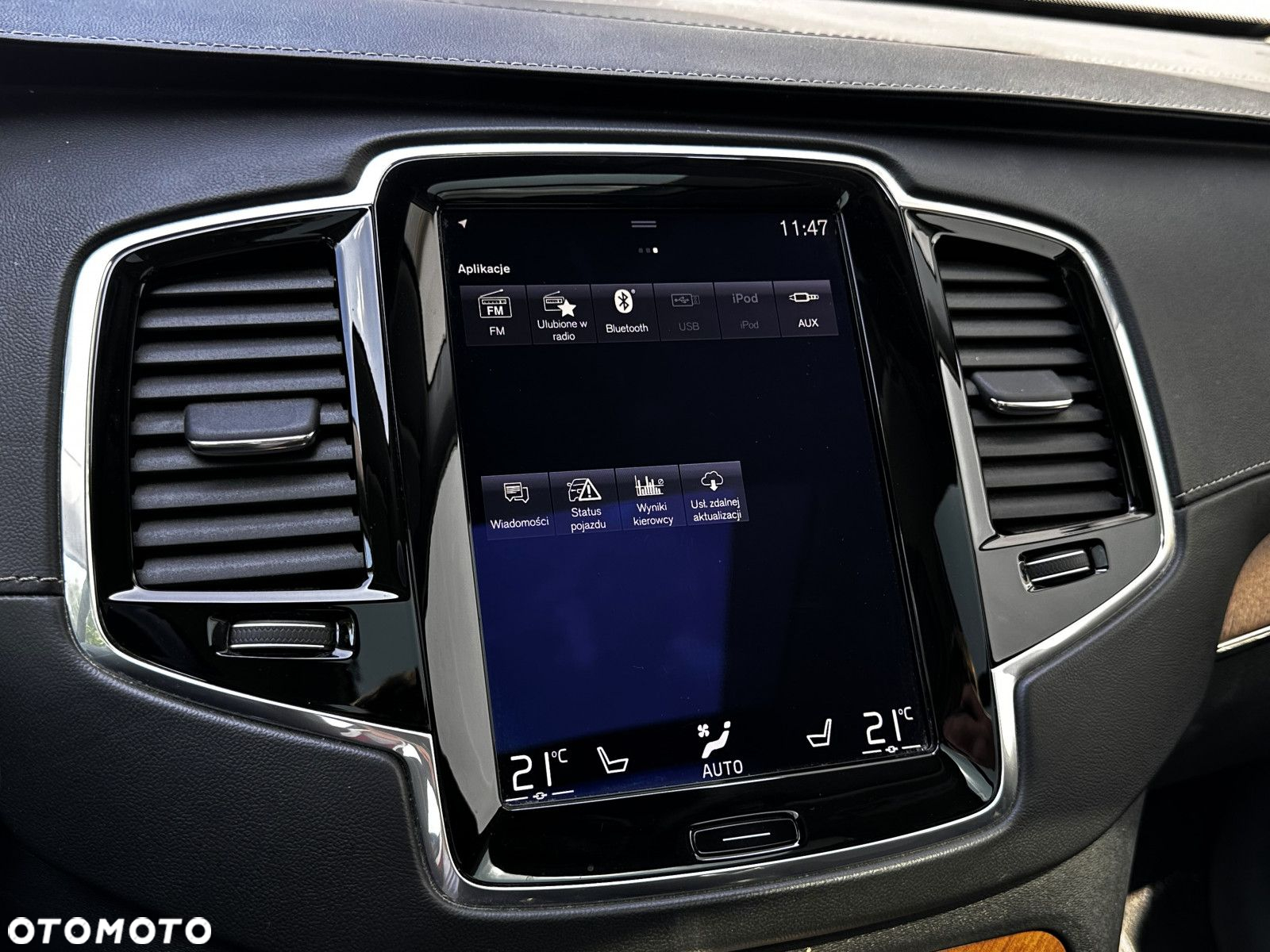 Volvo XC 90 - 32