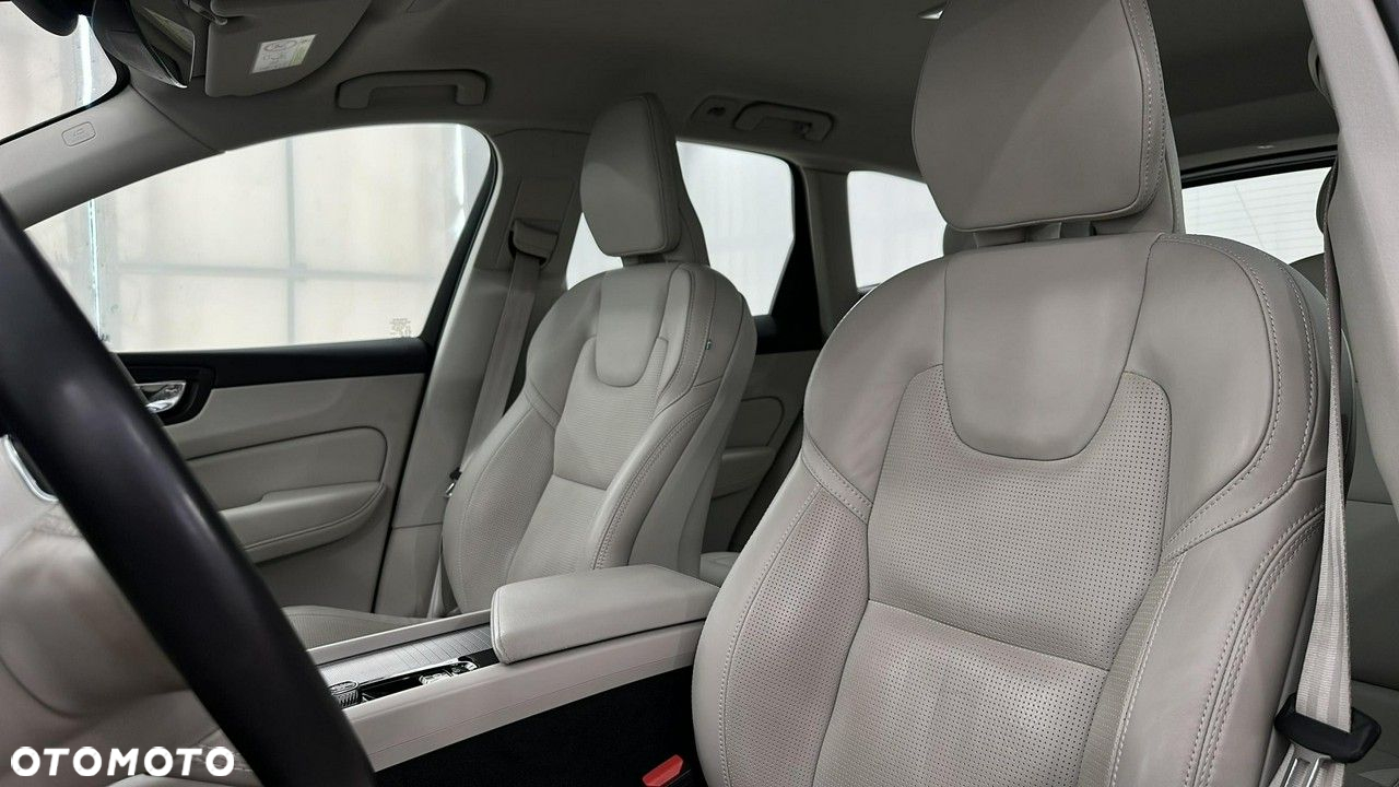 Volvo XC 60 - 16