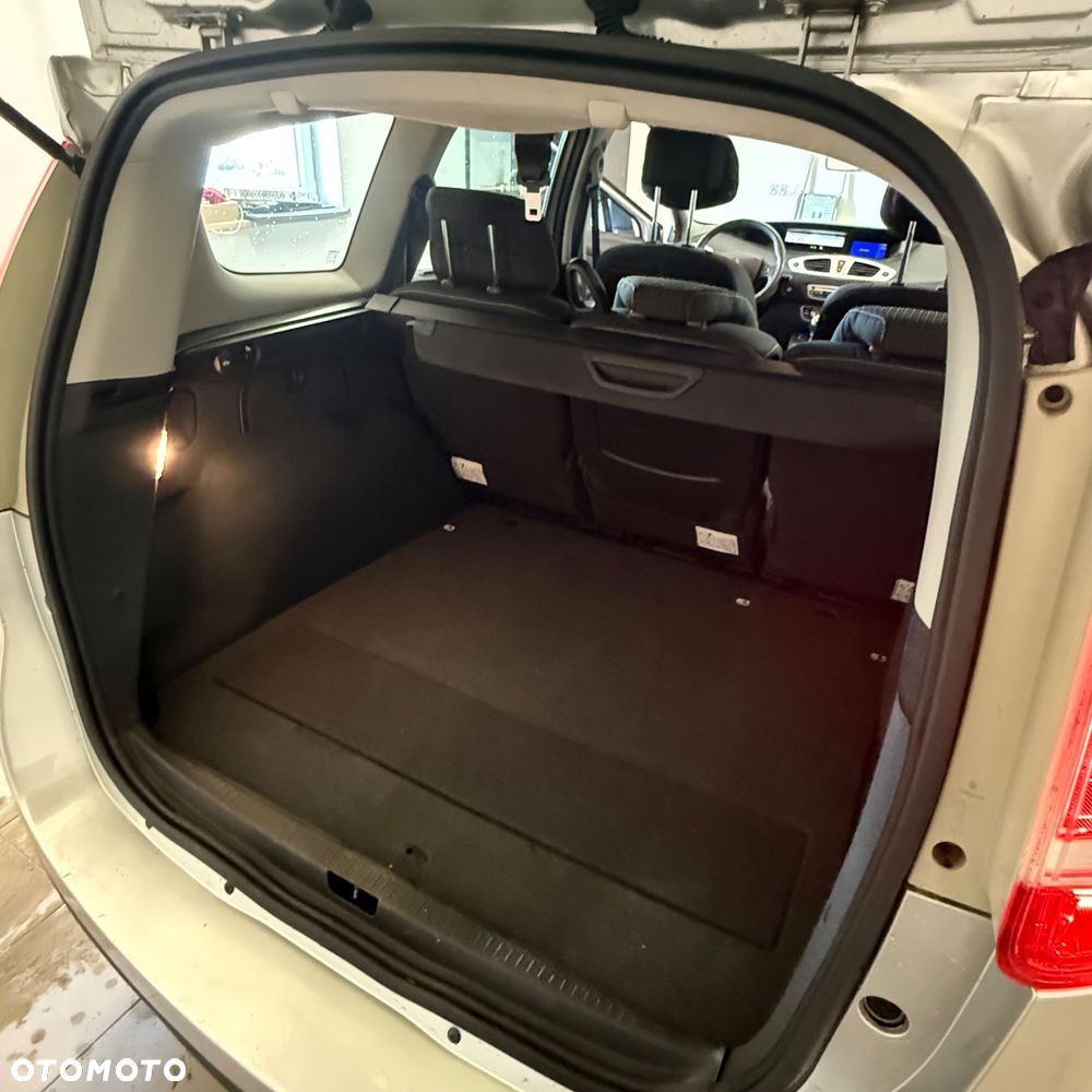 Renault Grand Scenic Gr 1.4 16V TCE Bose Edition - 10