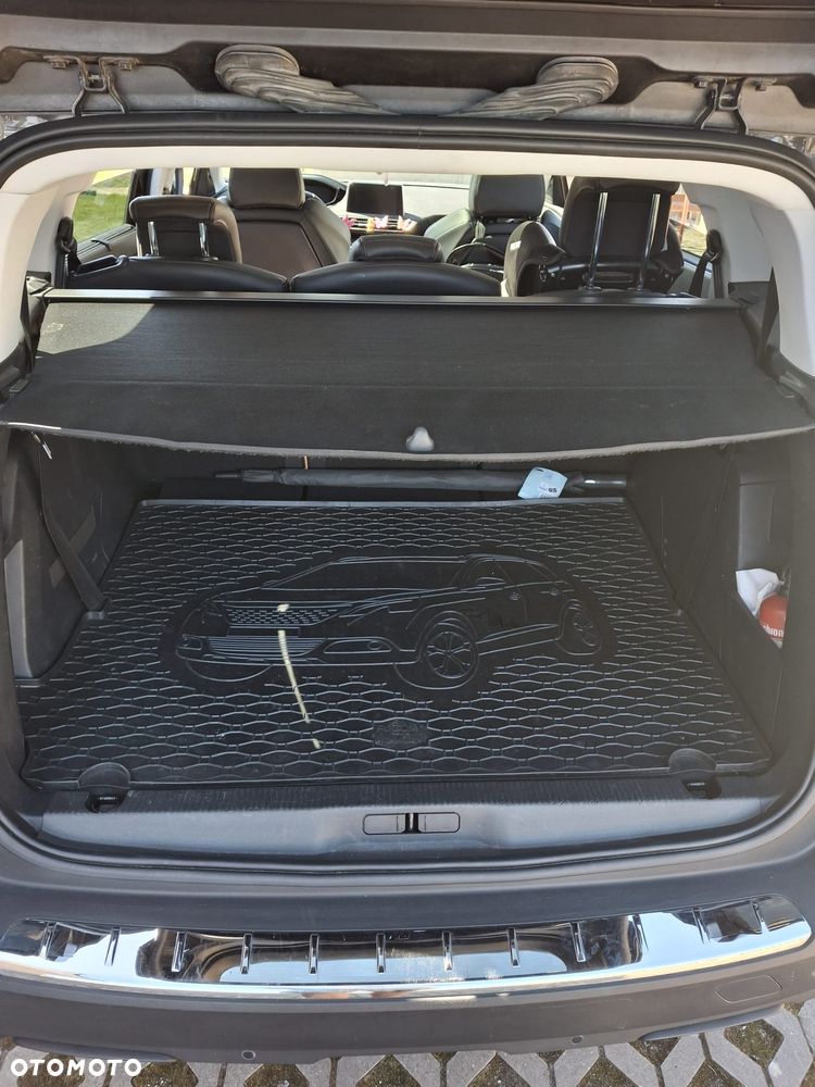 Peugeot 5008 - 10