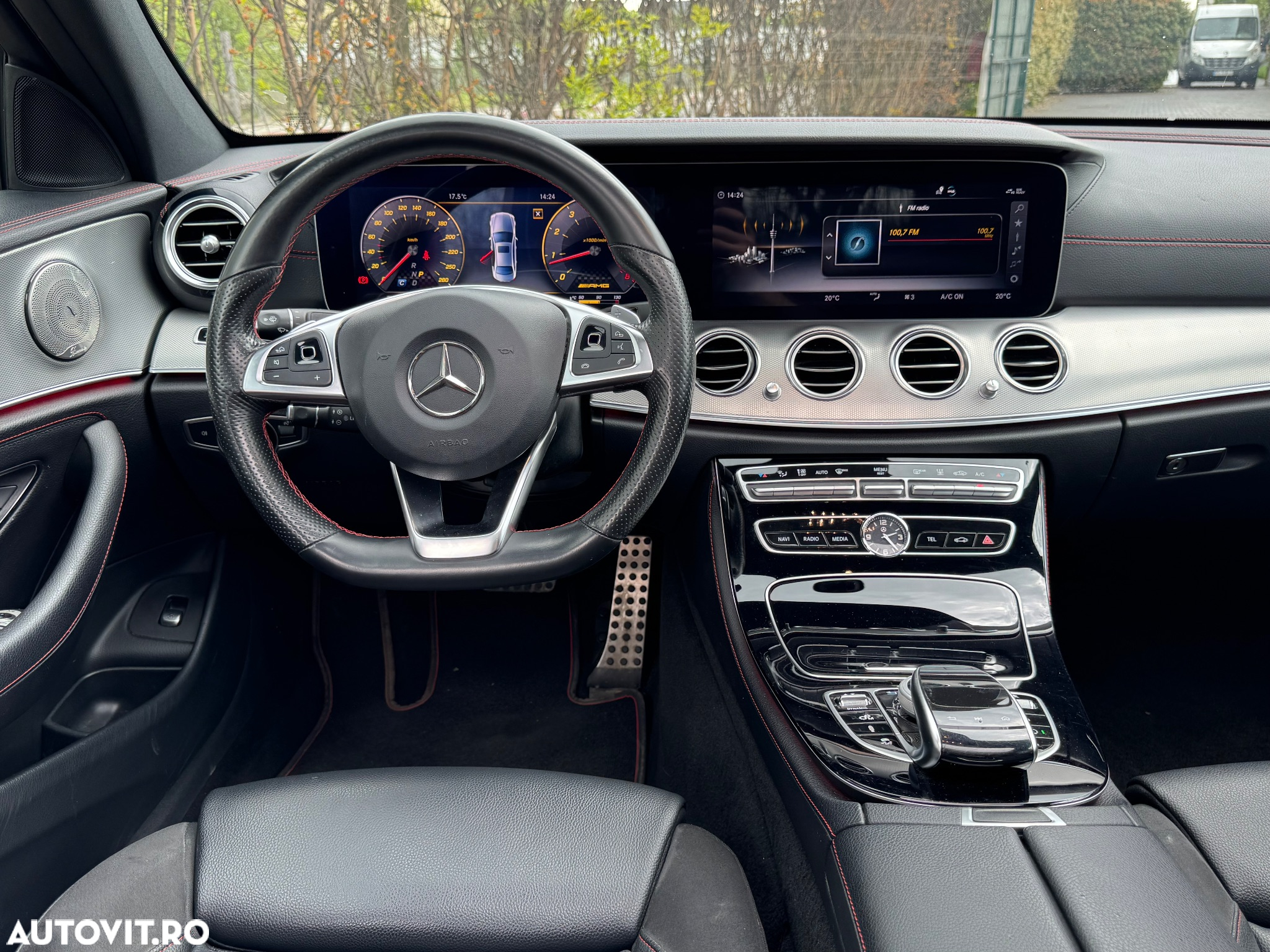 Mercedes-Benz E AMG 43 4Matic T 9G-TRONIC - 11