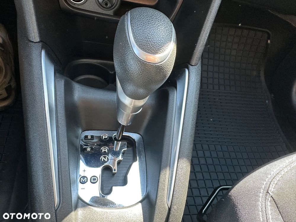 Peugeot 208 1.2 PureTech Allure S&S EAT6 - 23