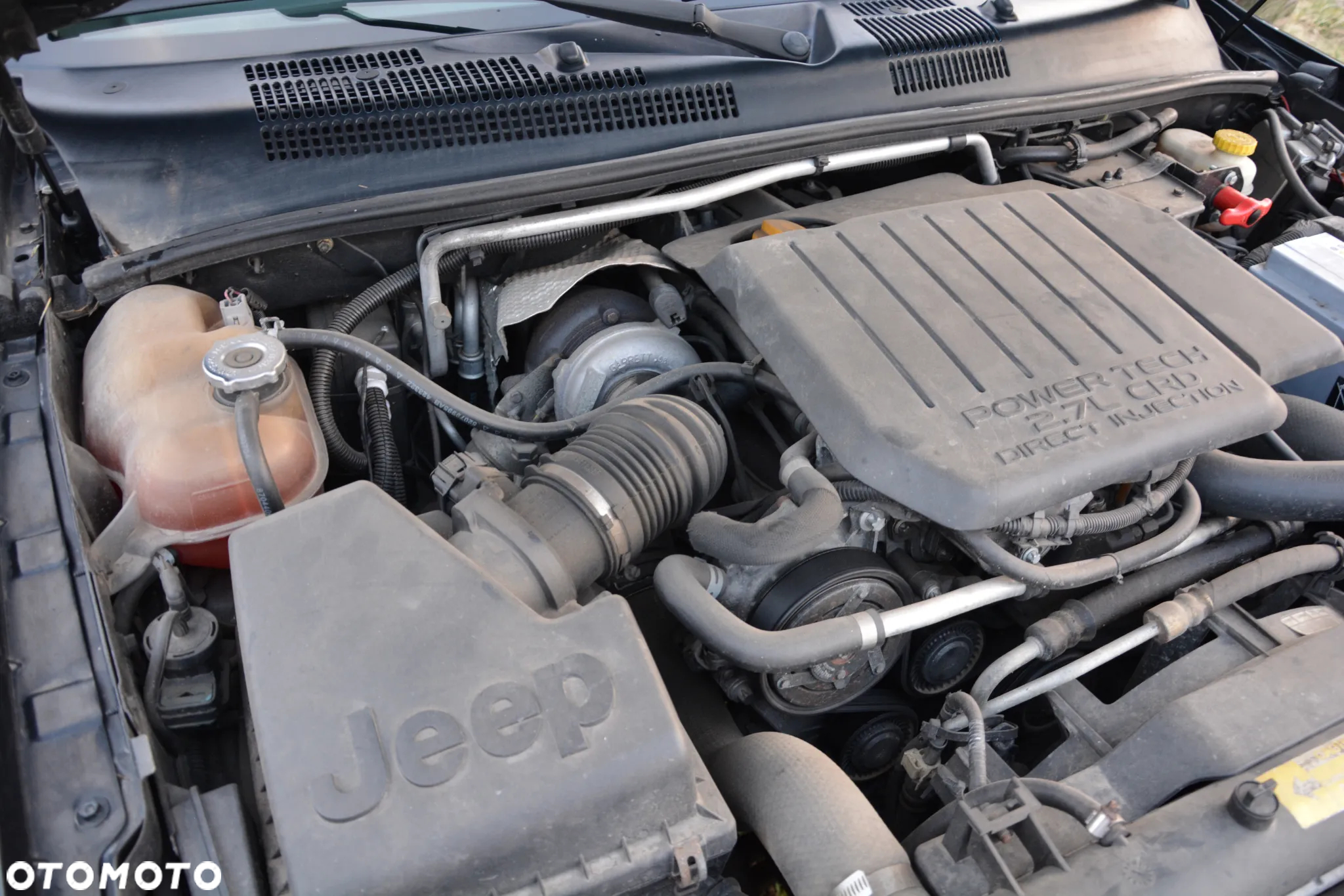 Jeep Grand Cherokee - 23