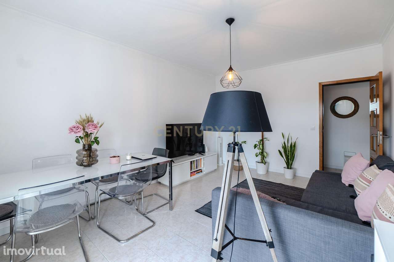 Apartamento T2 Quinta do Conde I com Vista Panorâmica - Grande imagem: 5/16