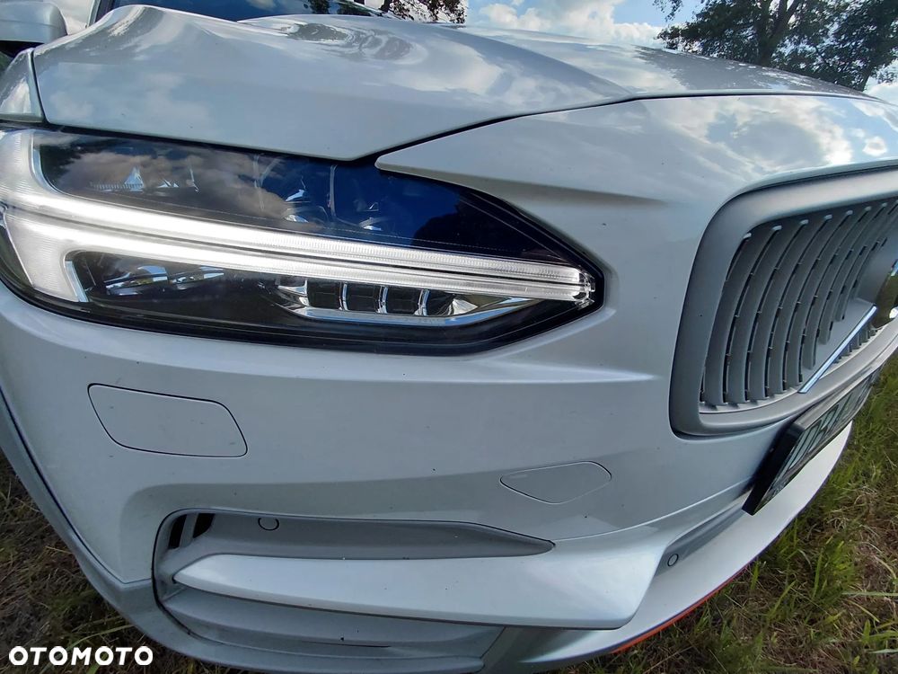 Volvo V90 Cross Country D5 AWD Ocean Race - 12