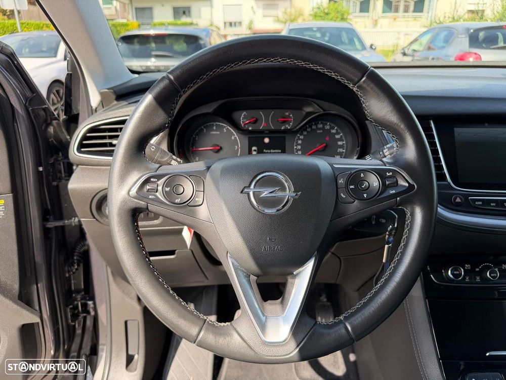 Opel Grandland X 1.2 T Innovation - 21