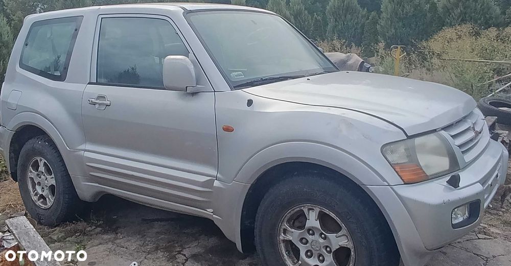 Mitsubishi Pajero - 5