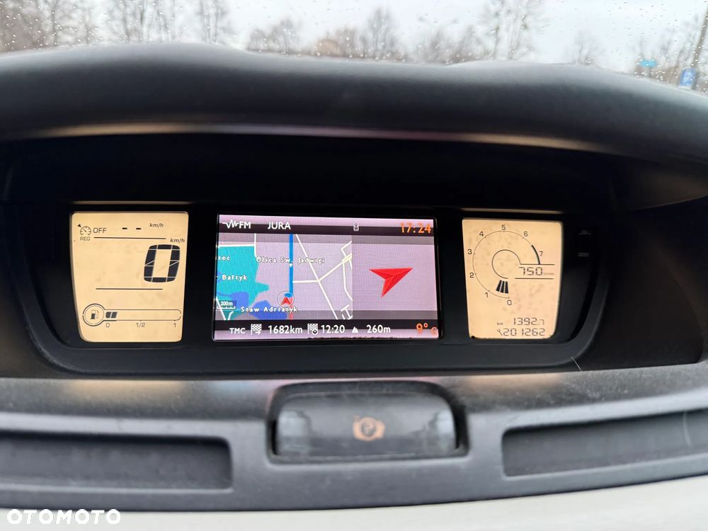 Citroën C4 Picasso - 21