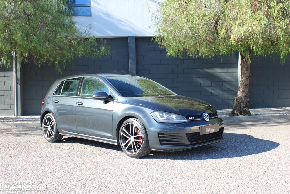 VW Golf GTD (BlueMotion ) - 4