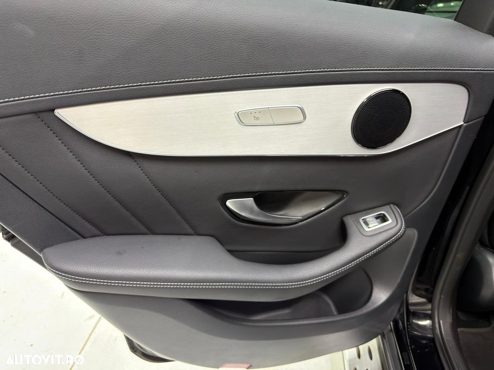 Mercedes-Benz GLC 300 de 4Matic 9G-TRONIC AMG Line - 25