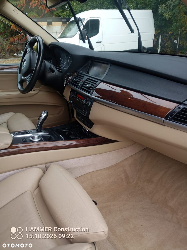 BMW XM - 10