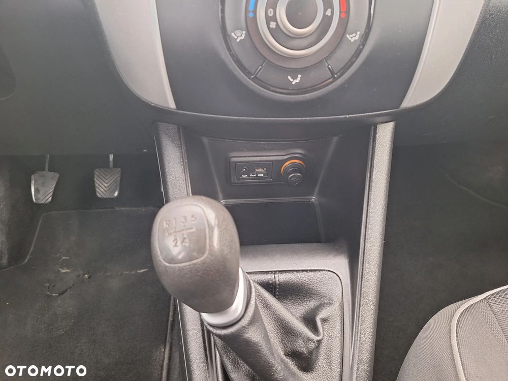 Kia Venga 1.4 M - 11