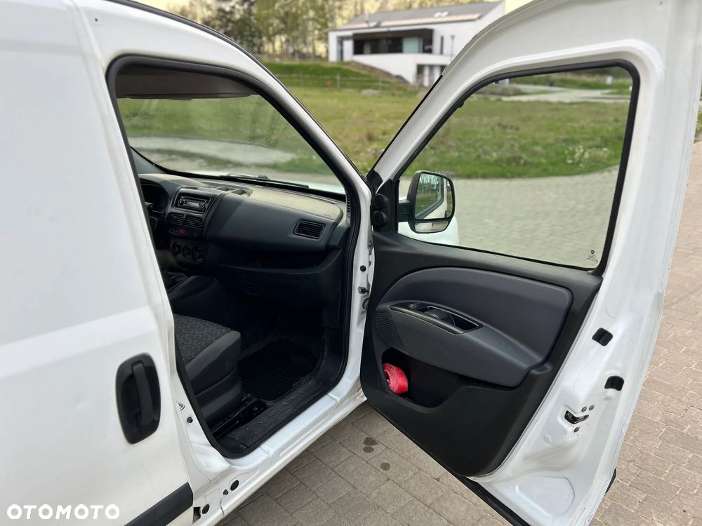 Fiat Doblo - 12