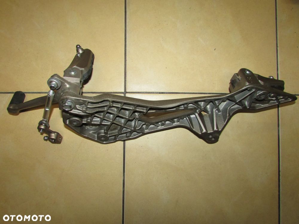 ZONTES G1 125 scrambler podnóżek set lewy - 2