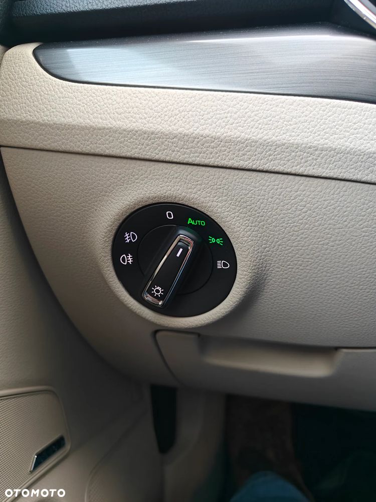 Skoda Superb 2.0 TSI Style DSG - 12