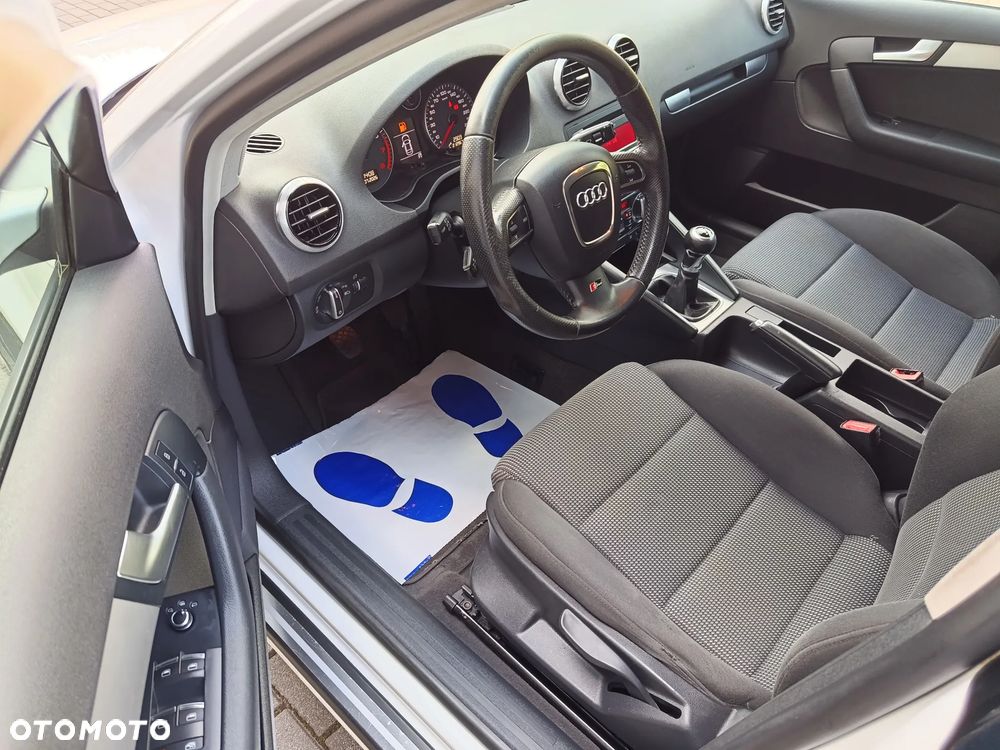 Audi A3 Sportback - 12
