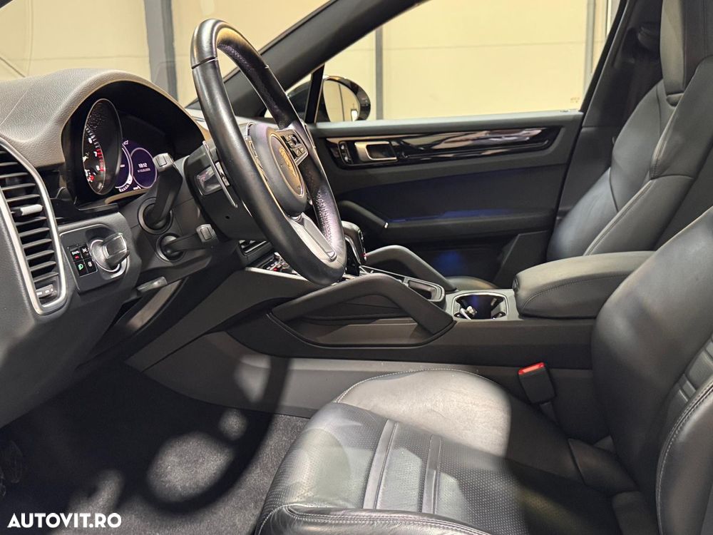 Porsche Cayenne E-Hybrid Tiptronic S - 33