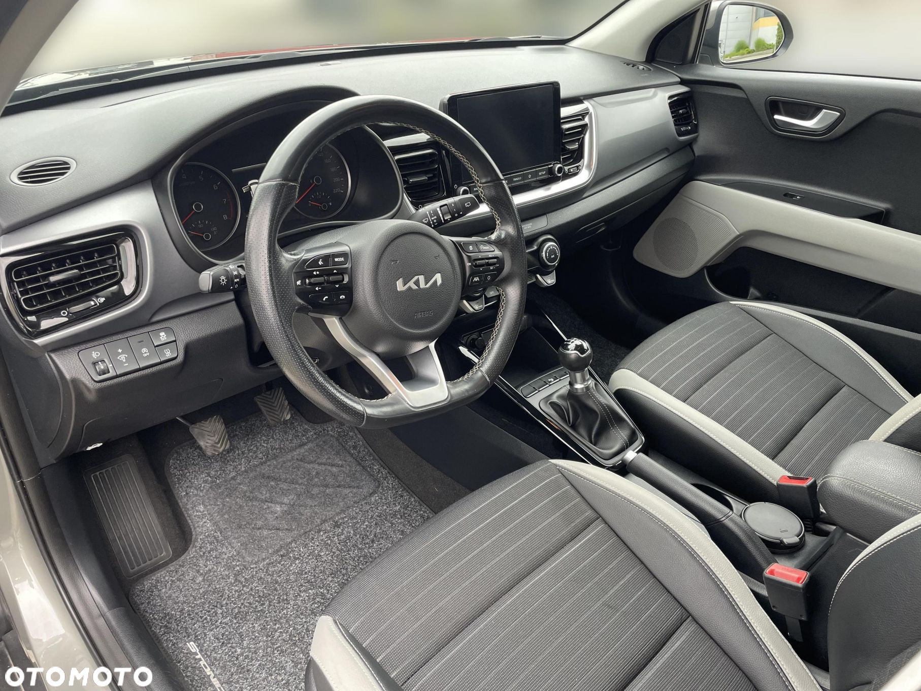Kia Stonic 1.2 L - 9