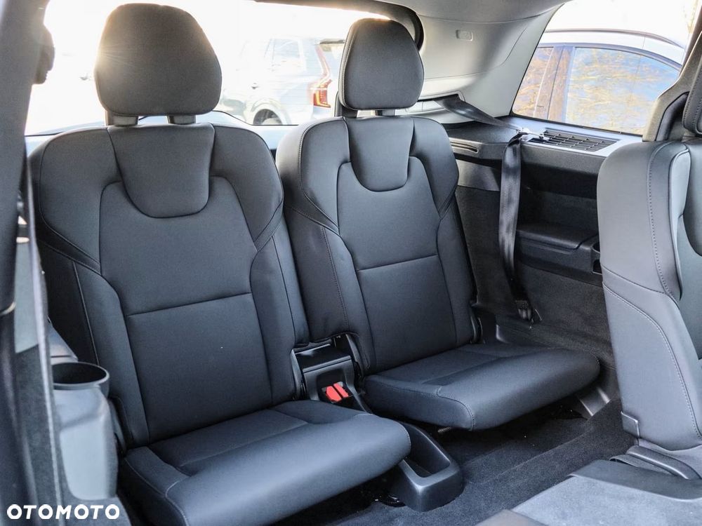Volvo XC 90 T8 AWD Plus Dark - 11