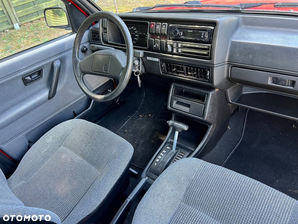 Volkswagen Golf - 21