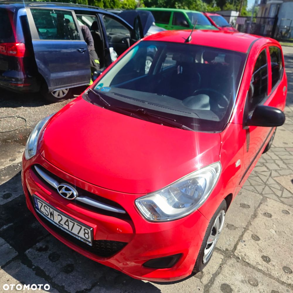 Hyundai i10 1.1 FIFA WM Edition - 9