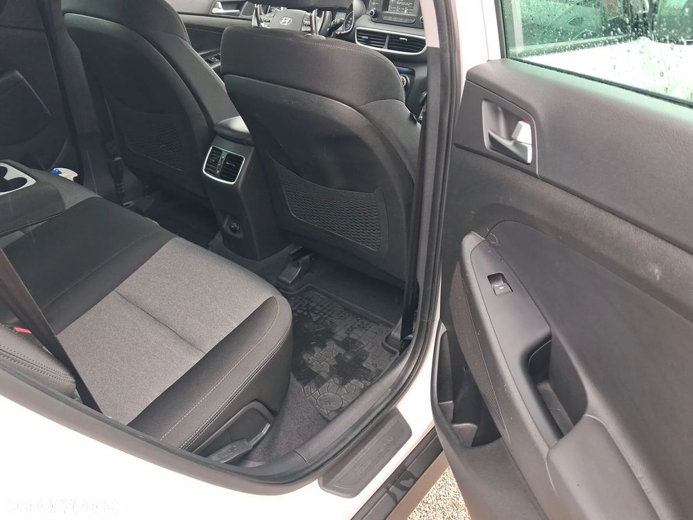Hyundai Tucson 1.6 GDi Comfort 2WD - 23