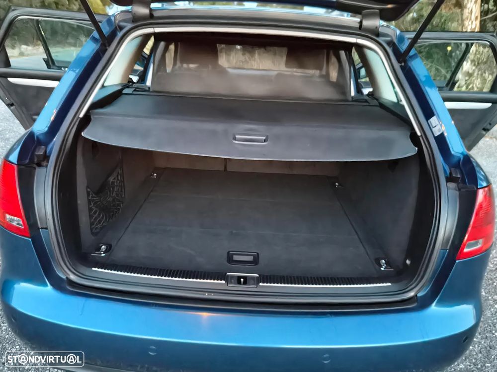 Audi A4 Avant 2.0 TDI Advance - 5