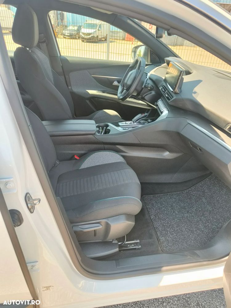 Peugeot 3008 PureTech 130 Stop & Start GPF EAT8 Allure - 12