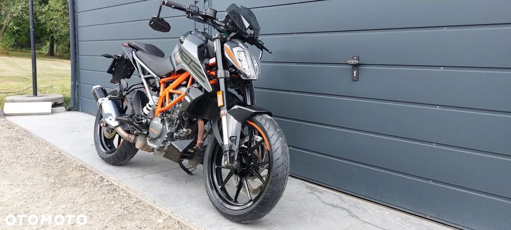 KTM Duke 125 - 24