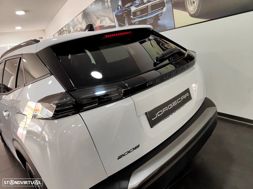 Peugeot 2008 1.2 PureTech Allure - 19
