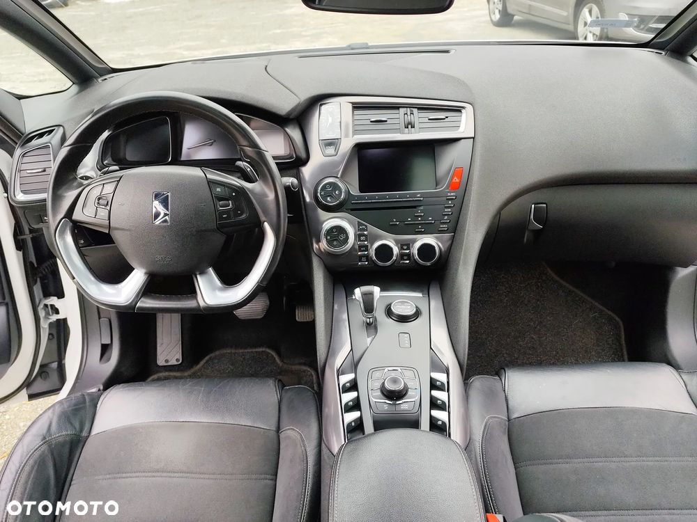 Citroën DS5 2.0 HDi Hybrid4 SoChic MCP - 23