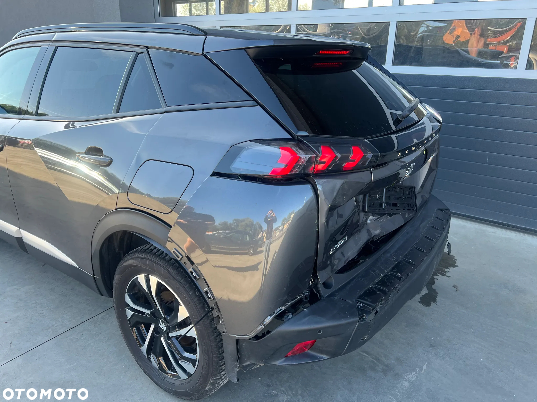 Peugeot 2008 - 24