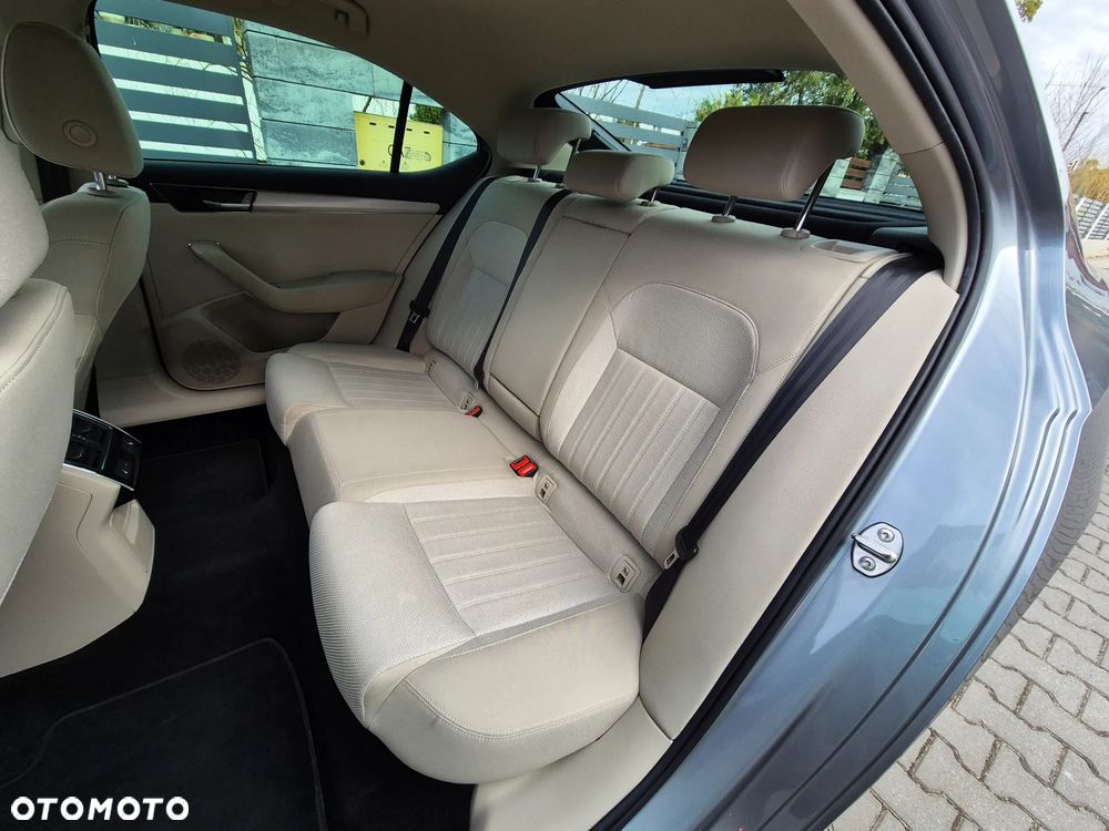 Skoda Superb 2.0 TSI Style DSG - 10