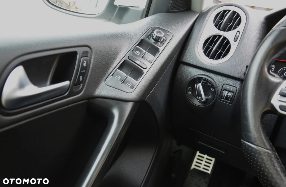 Volkswagen Tiguan - 22