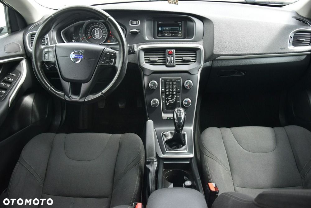 Volvo V40 D2 - 20