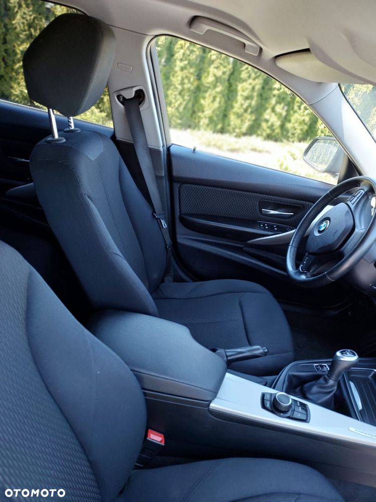 BMW Seria 3 316d - 7