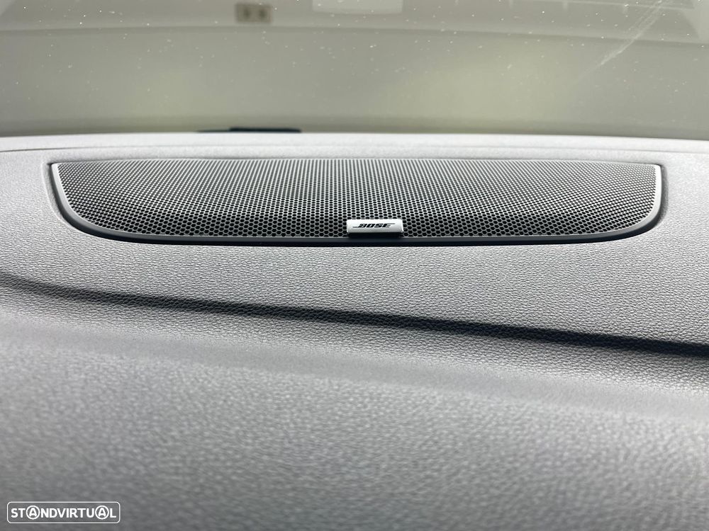 Renault Mégane ENERGY TCe 130 BOSE EDITION - 22