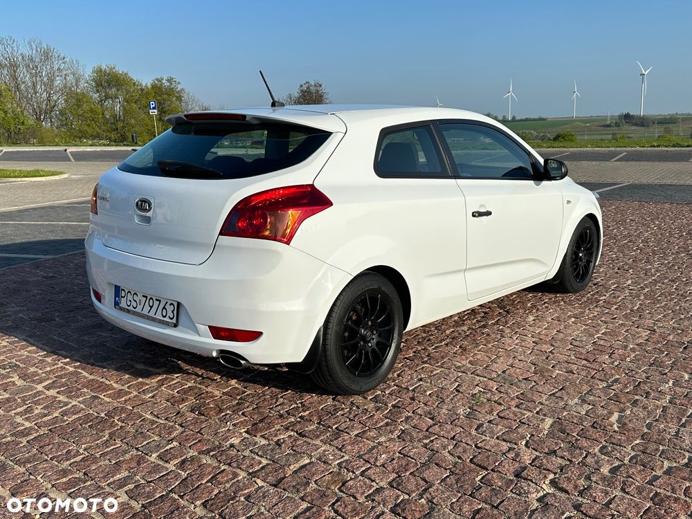 Kia ProCeed 1.4 M - 21