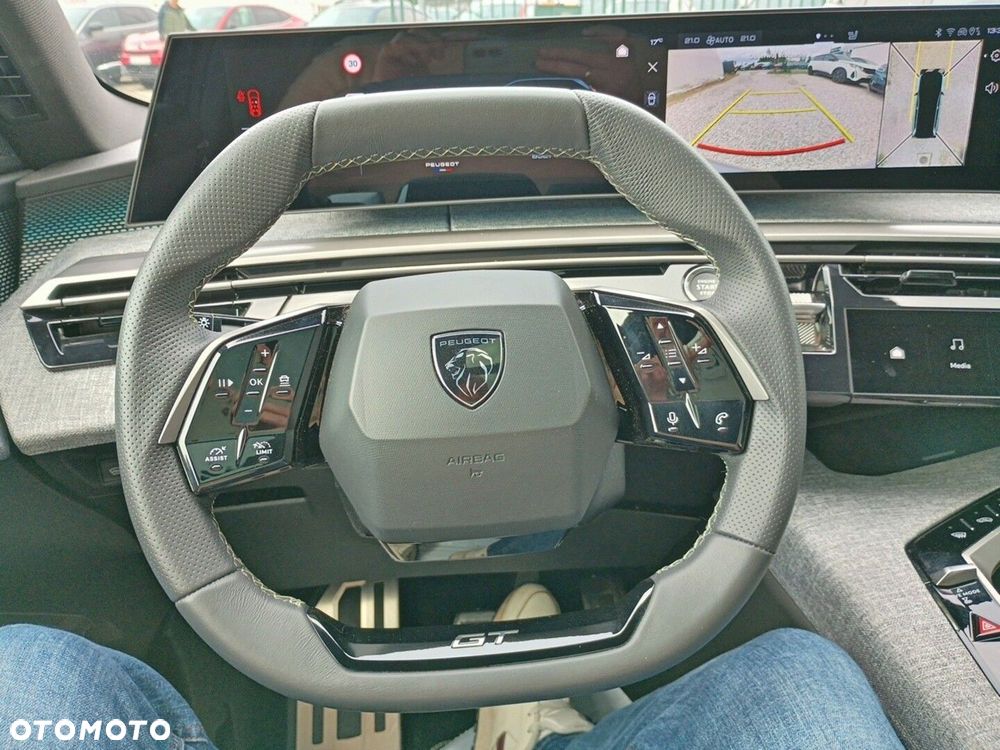 Peugeot E-5008 73kWh GT - 24